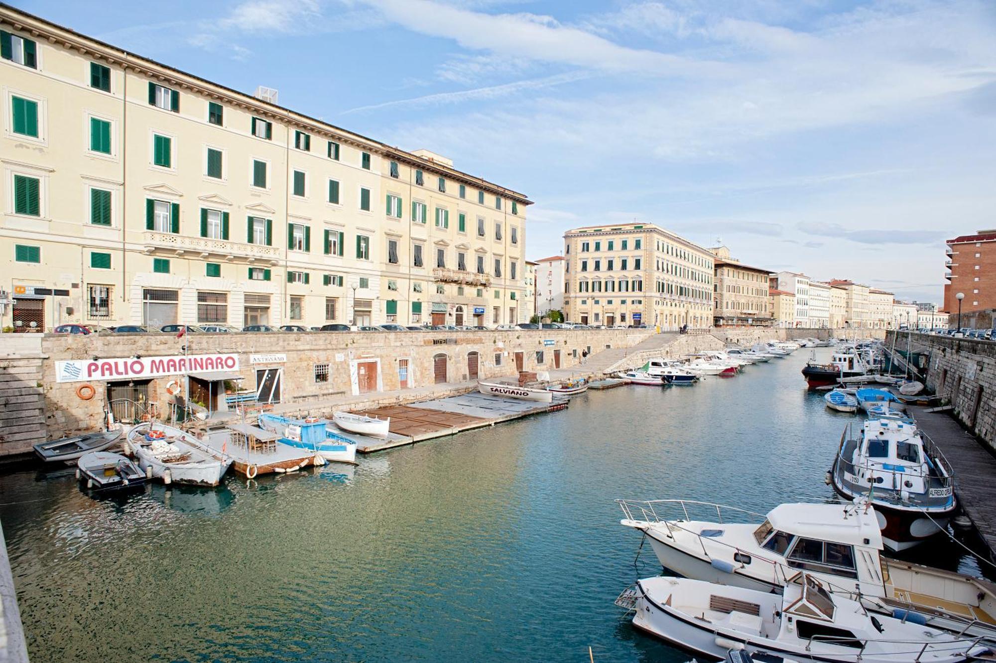La Casina Di Borgo Apartment Livorno Luaran gambar
